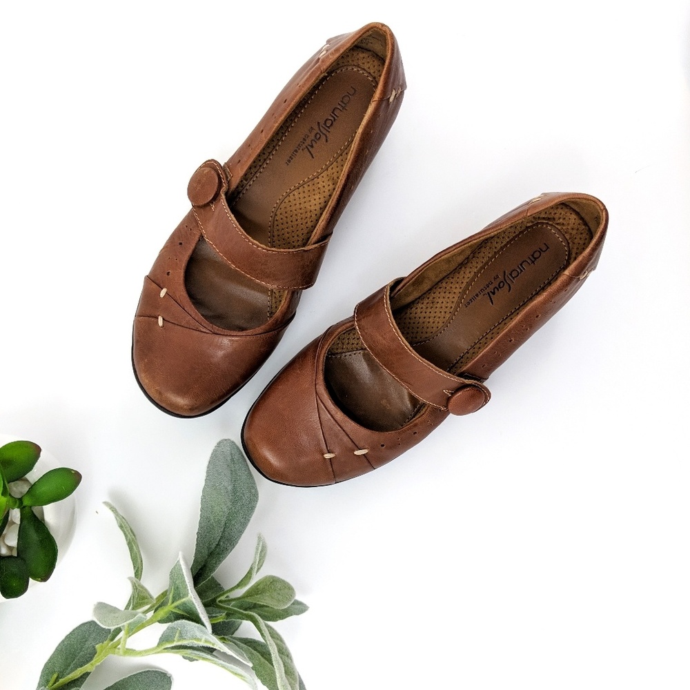 *naturalizer* brown leather mar jane button strap
